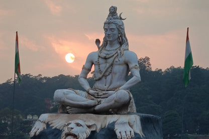 Rishikesh Ganges river yoga retreat Himalayan mountains India
